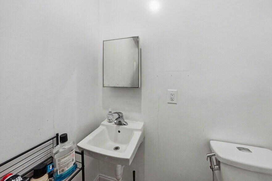 More Photos Of 378 George St, New Brunswick Storefront Retail Residential For Sale