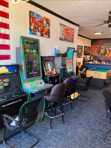 More Photos Of 43 S Main St, Carbondale Storefront Retail Residential For Sale