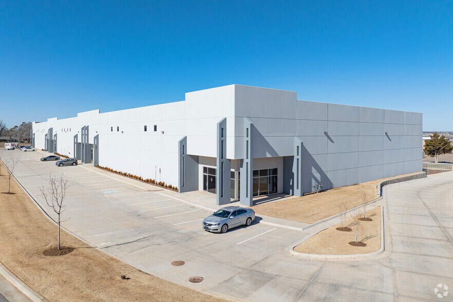 Primary Photo Of 4617 Sw 25th Cir, Oklahoma City Industrial For Lease