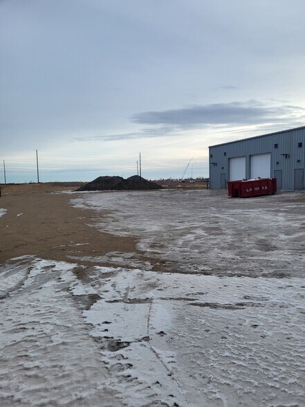 More Photos Of 2202-2210 E Redbear Av, Regina Warehouse For Lease