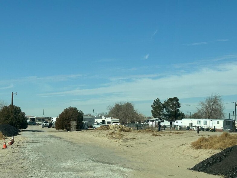 More Photos Of 24811 Community Blvd, Hinkley Manufactured Housing Mobile Home Park For Sale
