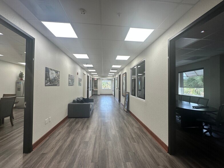 More Photos Of 1645 NW 33rd St, Pompano Beach Contractor Storage Yard For Lease