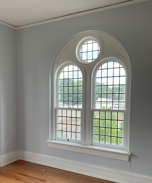 More Photos Of 621 Court St, Lynchburg Specialty For Sale