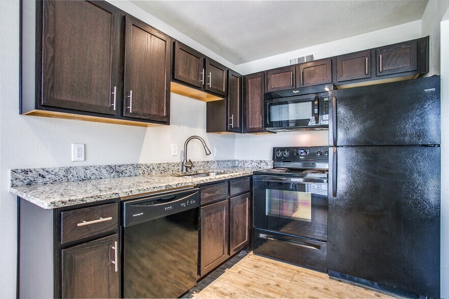 More Photos Of 4710 Munger Ave, Dallas Apartments For Sale