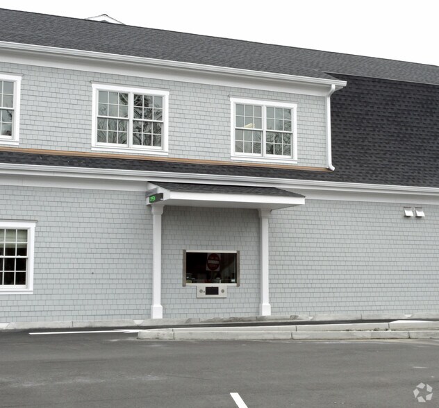 More Photos Of One Sasco Hill Rd, Fairfield Storefront Retail Office For Lease