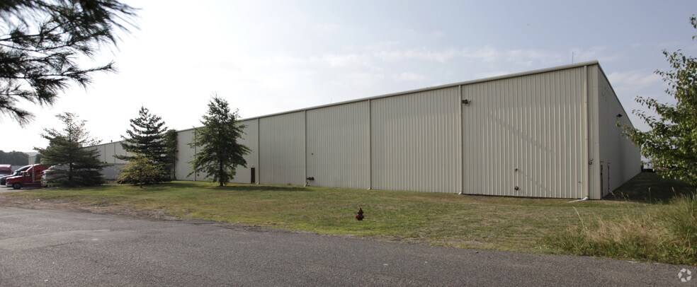 More Photos Of 100 Middlesex Ave, Carteret Industrial For Sale