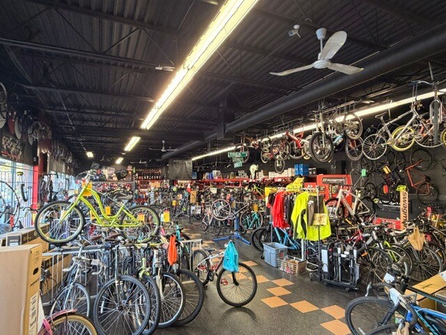 More Photos Of 8460 Alexandra Rd, Richmond General Retail For Lease