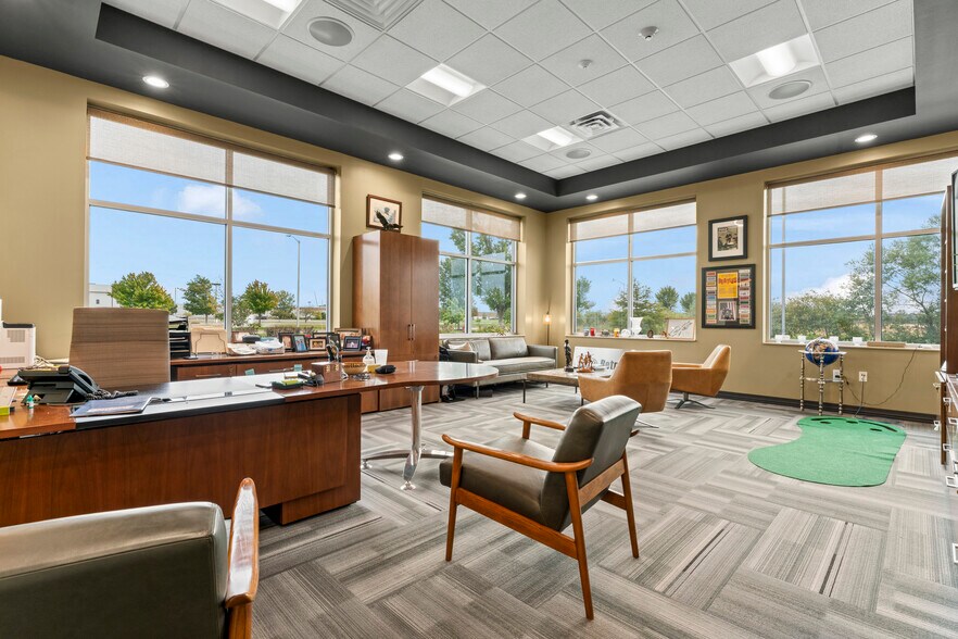 More Photos Of 9404 Margo Ln, Munster Office For Sale