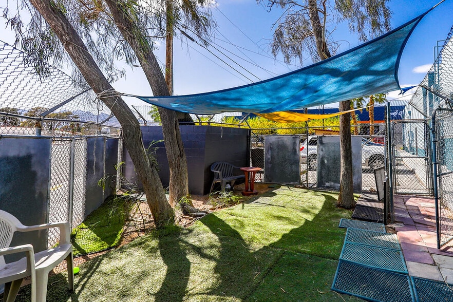 More Photos Of 4601-4611 N Rancho Dr, Las Vegas Unknown For Lease