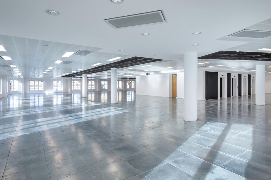 More Photos Of 1 Kingsway, London Office For Lease