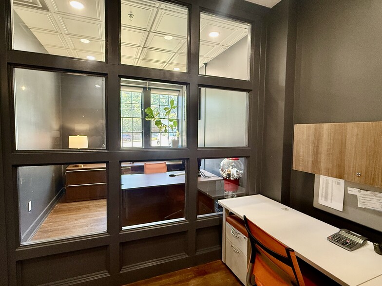 More Photos Of 675 Seminole Ave NE, Atlanta Office For Sale