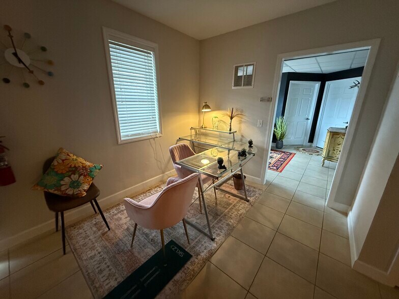 More Photos Of 2044 E Orange Avenue, Eustis Office For Lease