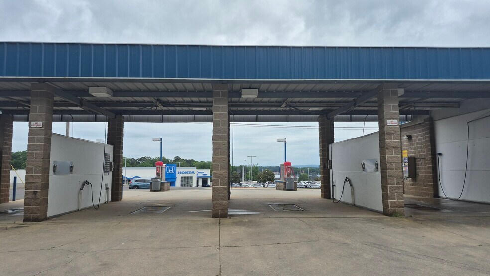 More Photos Of 4702 Central Ave, Hot Springs Carwash For Sale