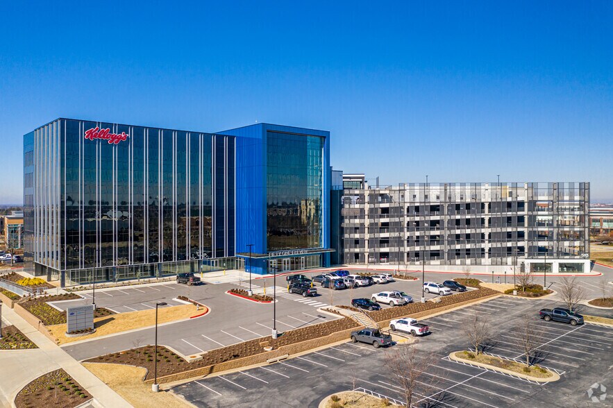 More Photos Of 5111 W JB Hunt Dr, Rogers Office For Lease