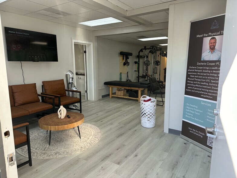 More Photos Of 1401 Applewood Dr, Dalton Medical For Lease