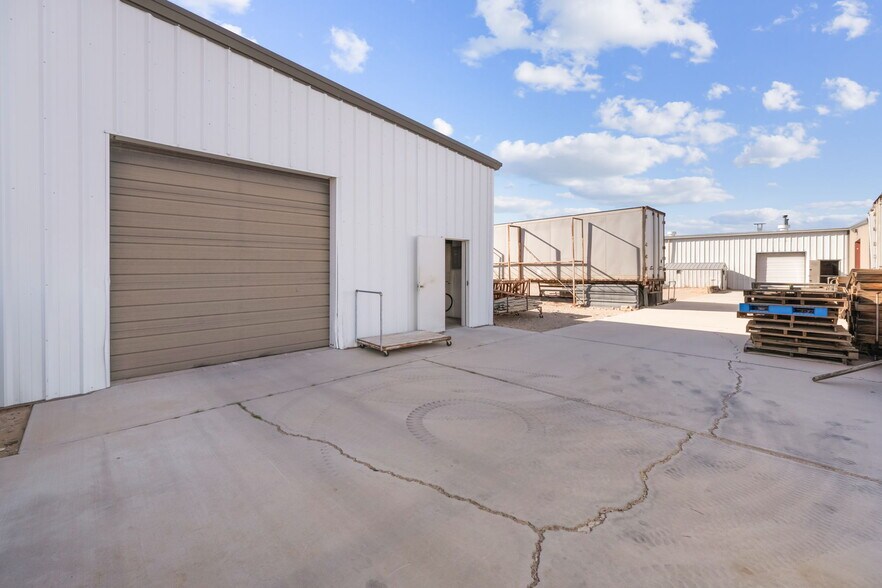 More Photos Of 480 Pat Ave, Overton Industrial For Sale