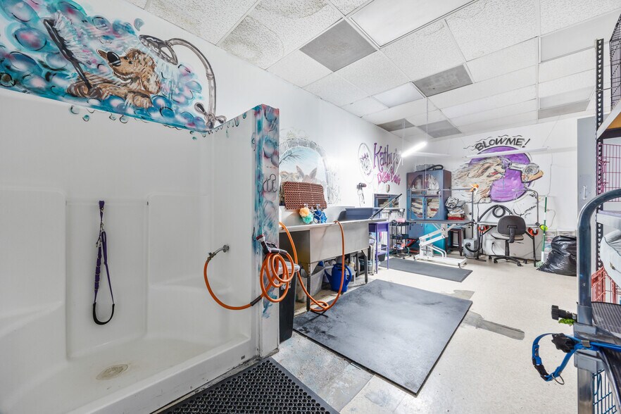 More Photos Of 150 S Monte Vista Ave, San Dimas Loft Creative Space For Sale