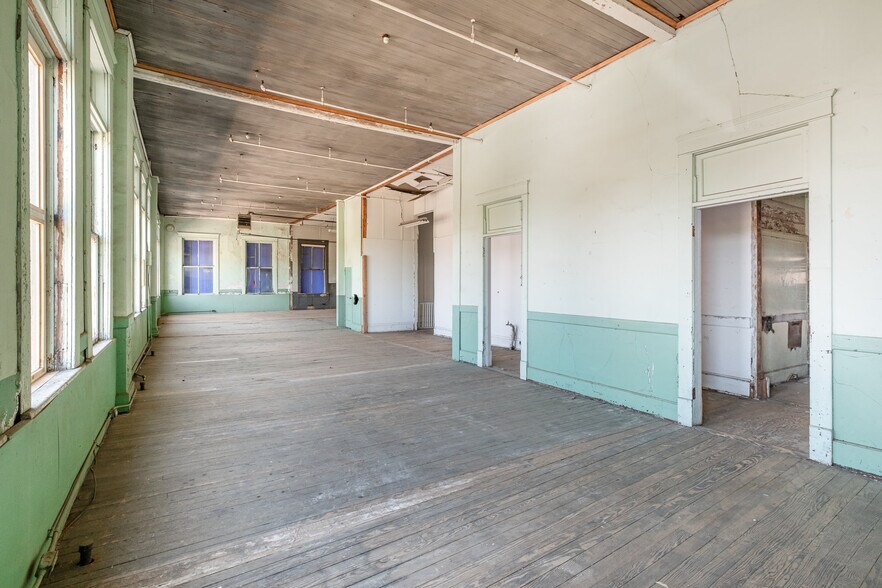 More Photos Of 109 Hampton St, Rock Hill Storefront Retail Office For Sale