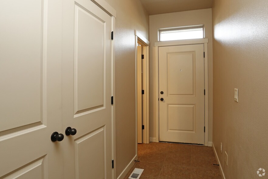 More Photos Of 19731 SW Athena Ct, Aloha Apartments For Sale