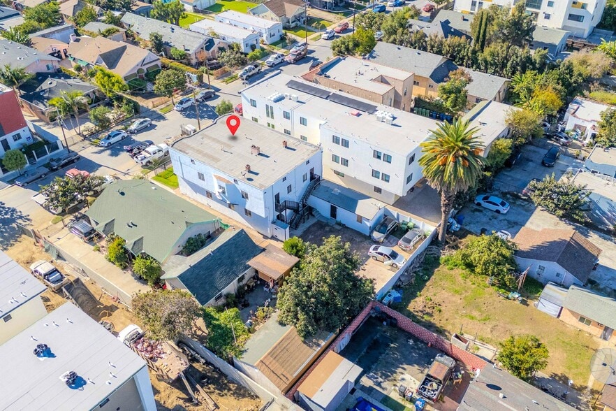 More Photos Of 1416 W 36th St, Los Angeles Apartments For Sale