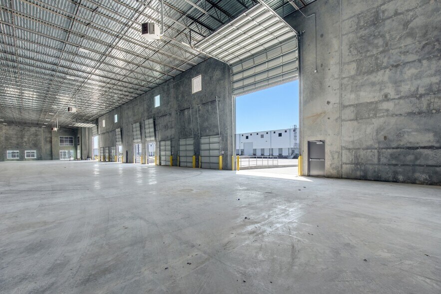 More Photos Of 1405 Cedar Port Park, Baytown Unknown For Lease