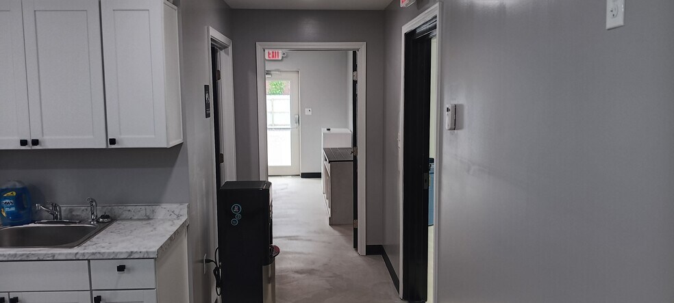 More Photos Of 1339 4th Ave, New Kensington Light Distribution For Sale