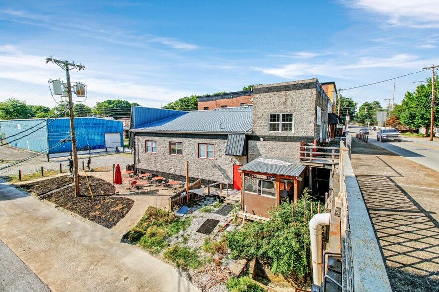 Primary Photo Of 205 N Race St, Glasgow Storefront Retail Office For Sale