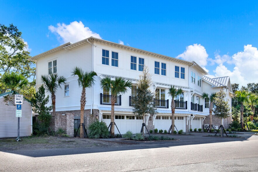 More Photos Of 104 17th st, Tybee Island Apartments For Sale