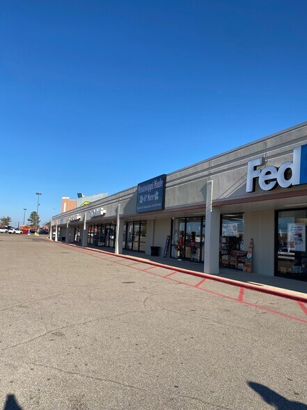 More Photos Of 4600 Hardy St, Hattiesburg Unknown For Lease