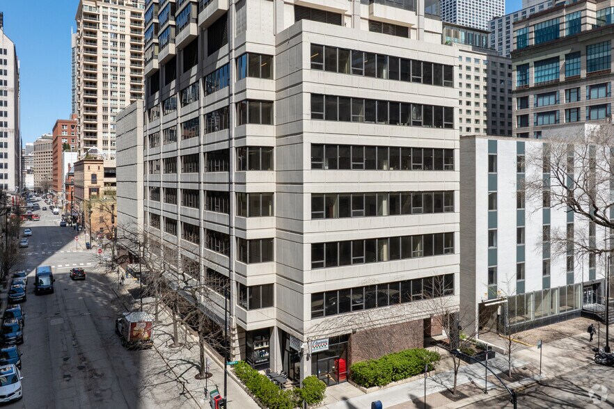 Primary Photo Of 40 E Huron St, Chicago Coworking Space