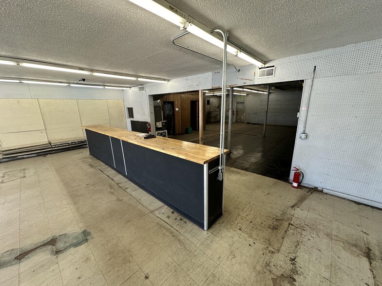 More Photos Of 3516 Elmport Rd, Bridgeport Storefront Retail Office For Sale