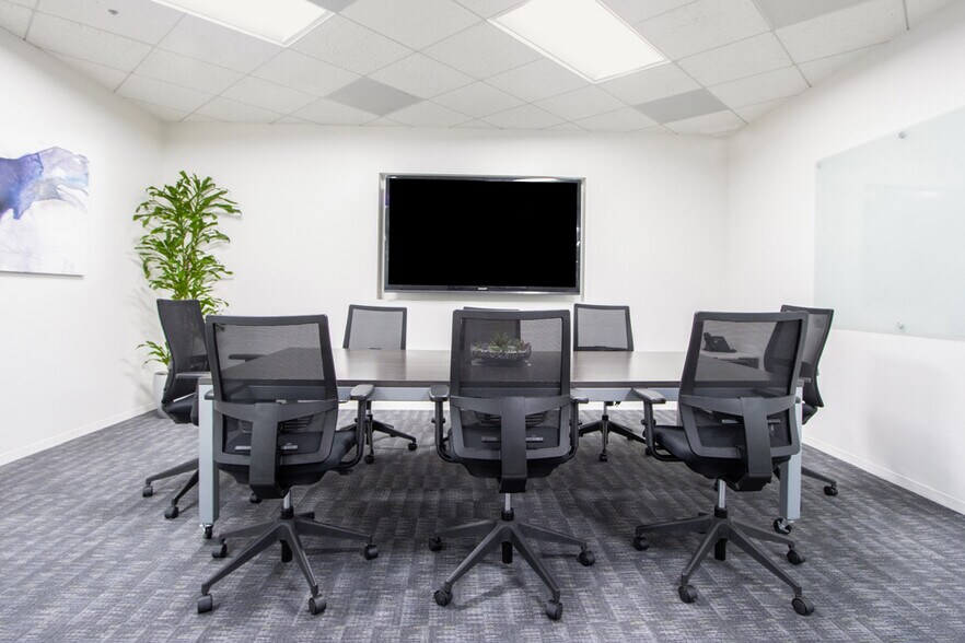 More Photos Of 23 Corporate Plaza Dr, Newport Beach Coworking Space