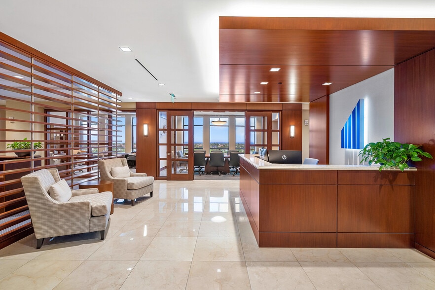 More Photos Of 225 NE Mizner Blvd, Boca Raton Office For Lease