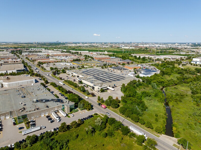 More Photos Of 2001-2045 Drew Rd, Mississauga Warehouse For Lease