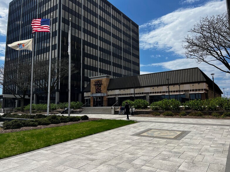 More Photos Of 407 Hackensack Ave, Hackensack Restaurant For Lease