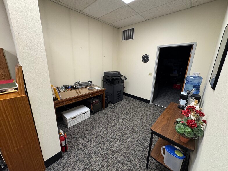 More Photos Of 1495 Madison Ave, Fort Atkinson Unknown For Lease