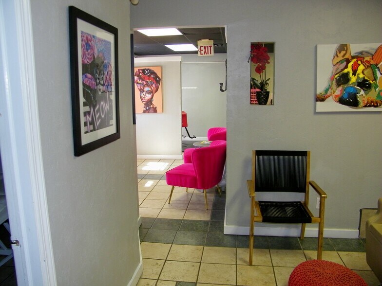 More Photos Of 604 N Van Buren St, Enid Freestanding For Sale