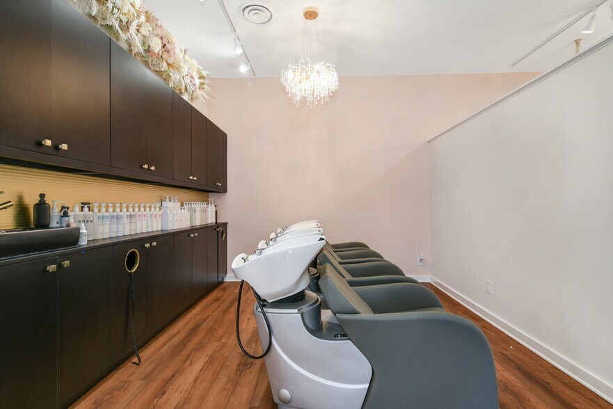 More Photos Of 107-111 Main St, New Canaan Storefront Retail Office For Sale