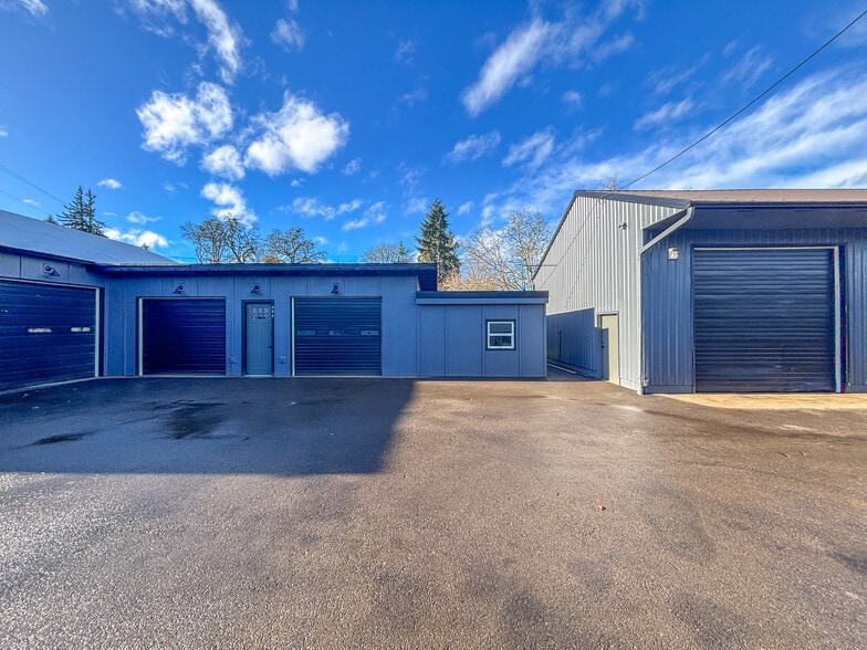 Primary Photo Of 446 McClaine St, Silverton Warehouse For Sale