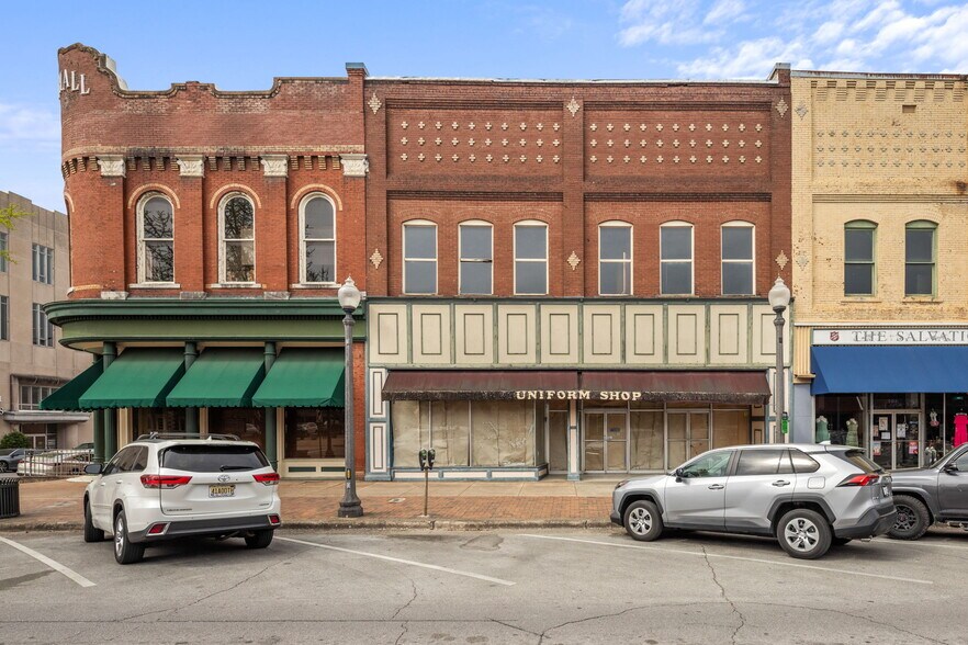 Primary Photo Of 203 N Court St, Florence Department Store For Sale