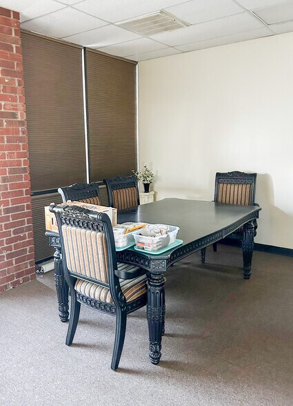 More Photos Of 750 S Cherokee St, Catoosa Unknown For Lease