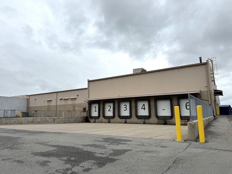 More Photos Of 3780 W Ridge Rd, Rochester Industrial For Lease