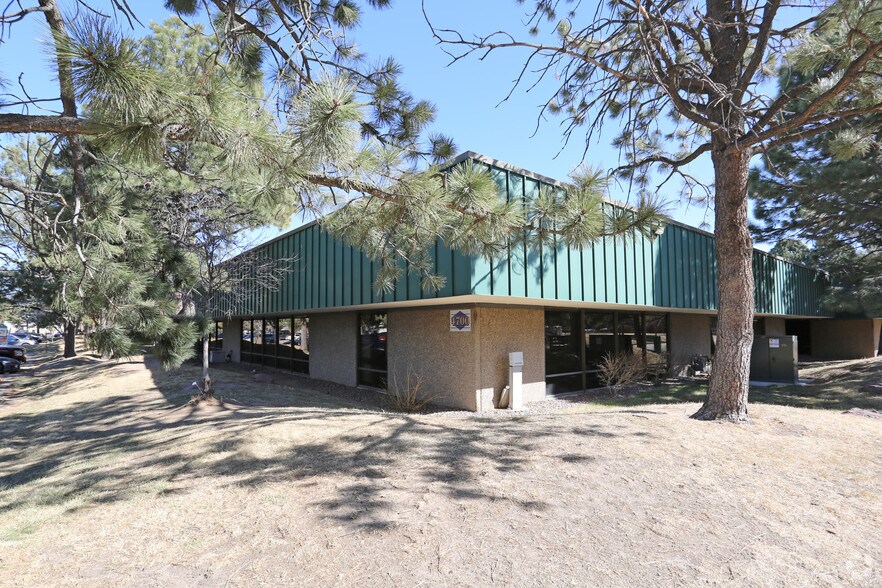 More Photos Of 4755 Paris St, Denver Unknown For Lease