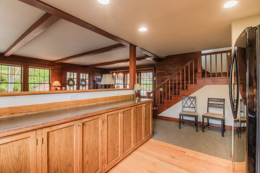 More Photos Of 11793 Fort Rd, White Swan Manufacturing For Sale