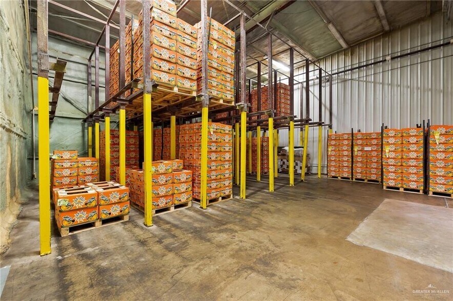 More Photos Of 1300 W US Highway 83, Alamo Warehouse For Lease
