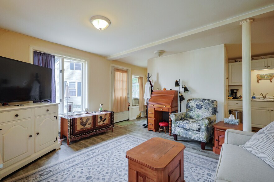More Photos Of 31-37 Leicester St, North Oxford Apartments For Lease