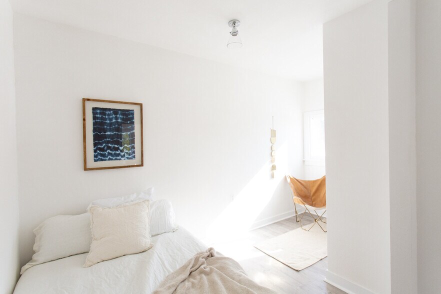 More Photos Of 406 S Coronado St, Los Angeles Apartments For Sale