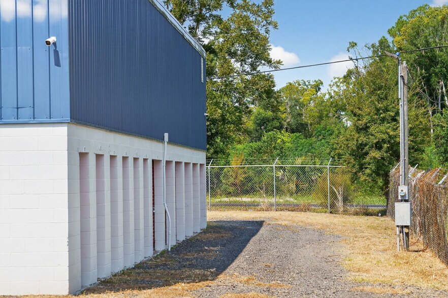 More Photos Of 13396 76th St, Live Oak Self Storage For Sale