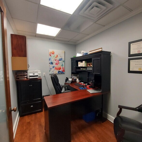 More Photos Of 6112-6122 E 61st St, Tulsa Medical For Sale