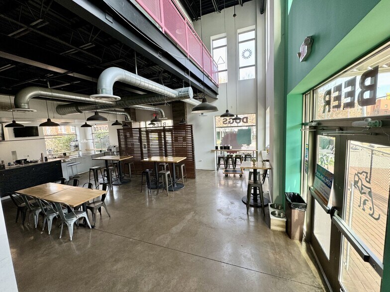 More Photos Of 529 E Howell Ave, Alexandria Restaurant For Lease